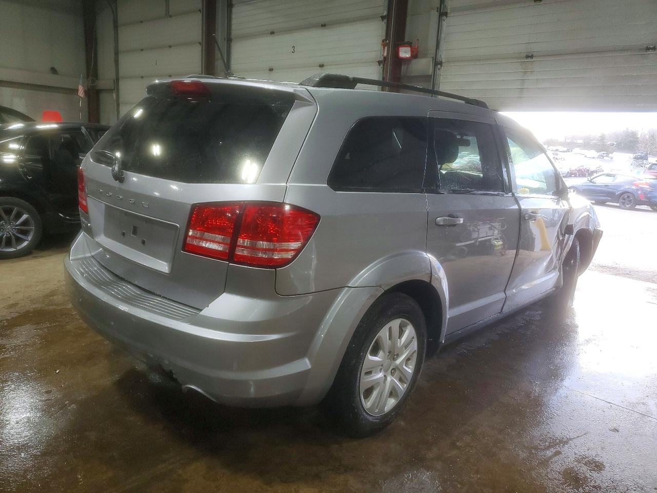 2018 DODGE JOURNEY SE photo 3