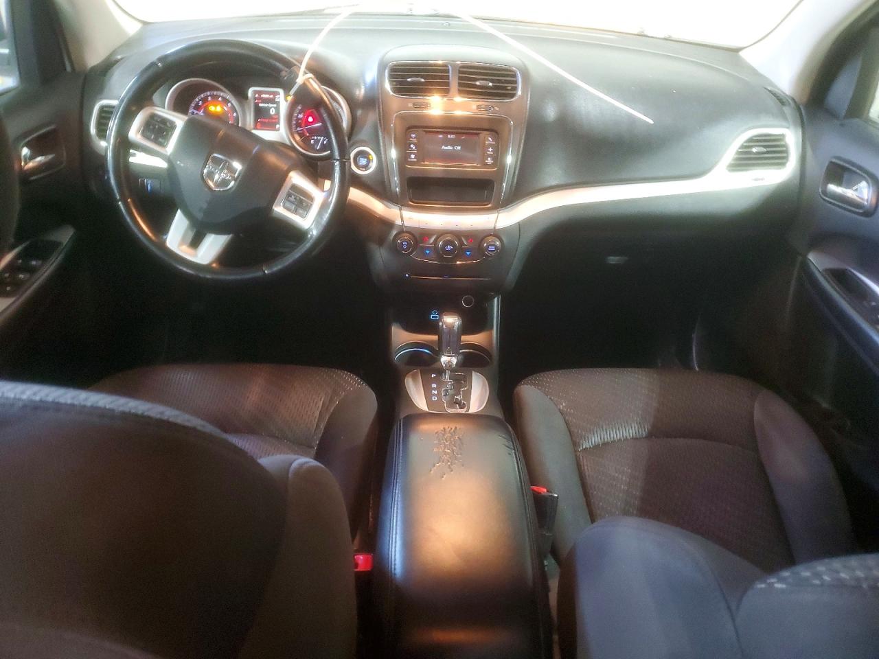 2018 DODGE JOURNEY SE photo 8