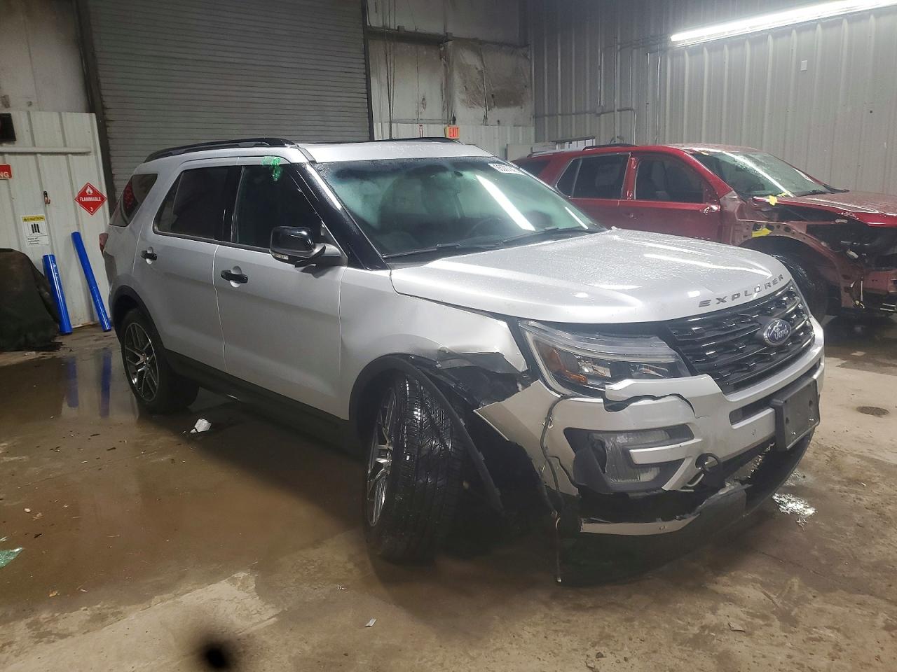 2016 FORD EXPLORER SPORT photo 4
