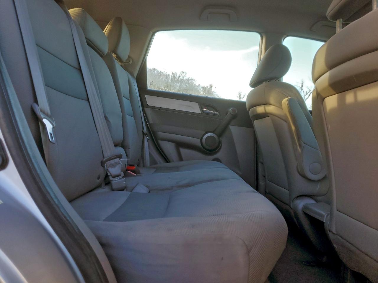 2011 HONDA CR-V LX photo 11
