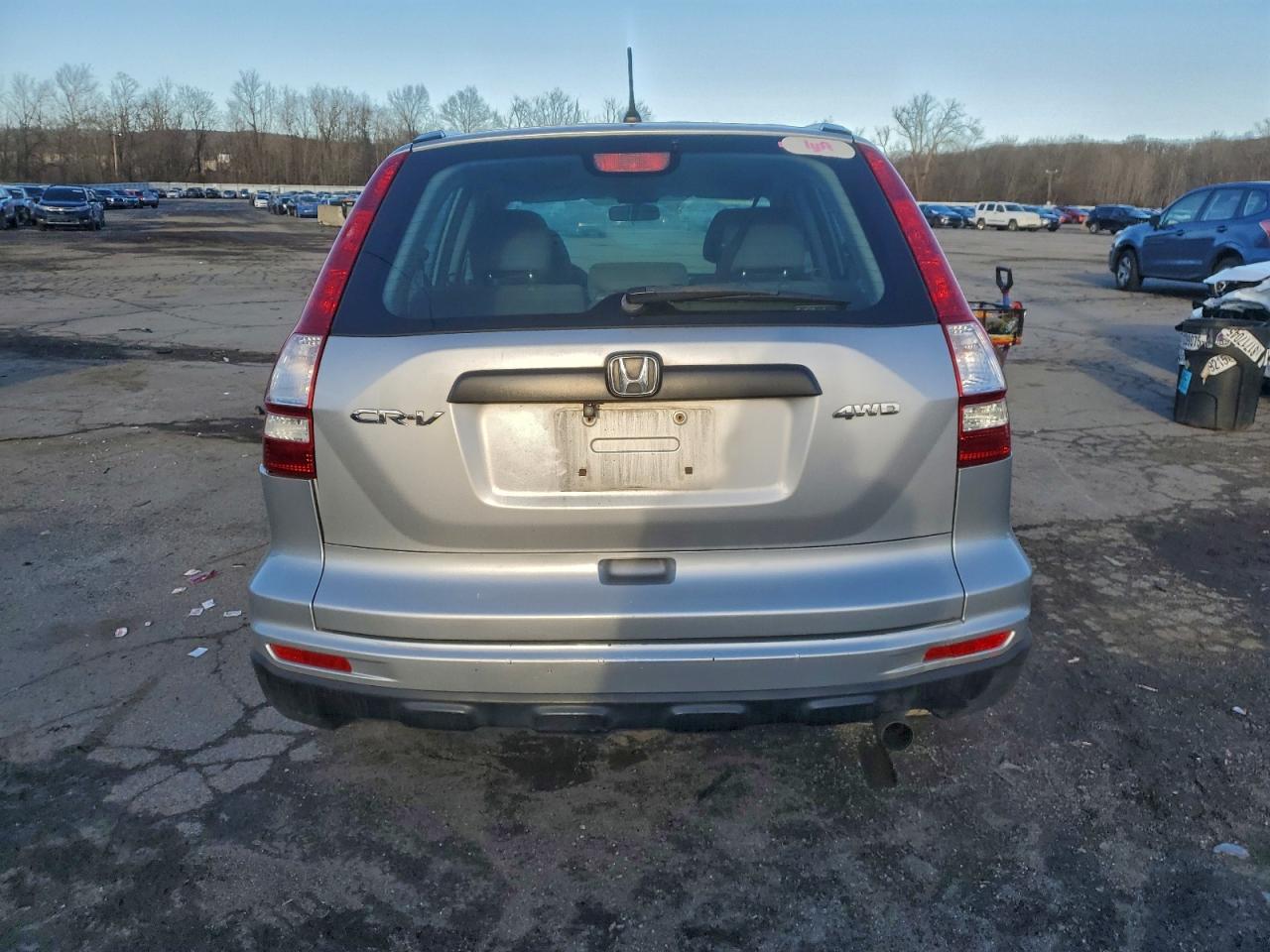 2011 HONDA CR-V LX photo 6