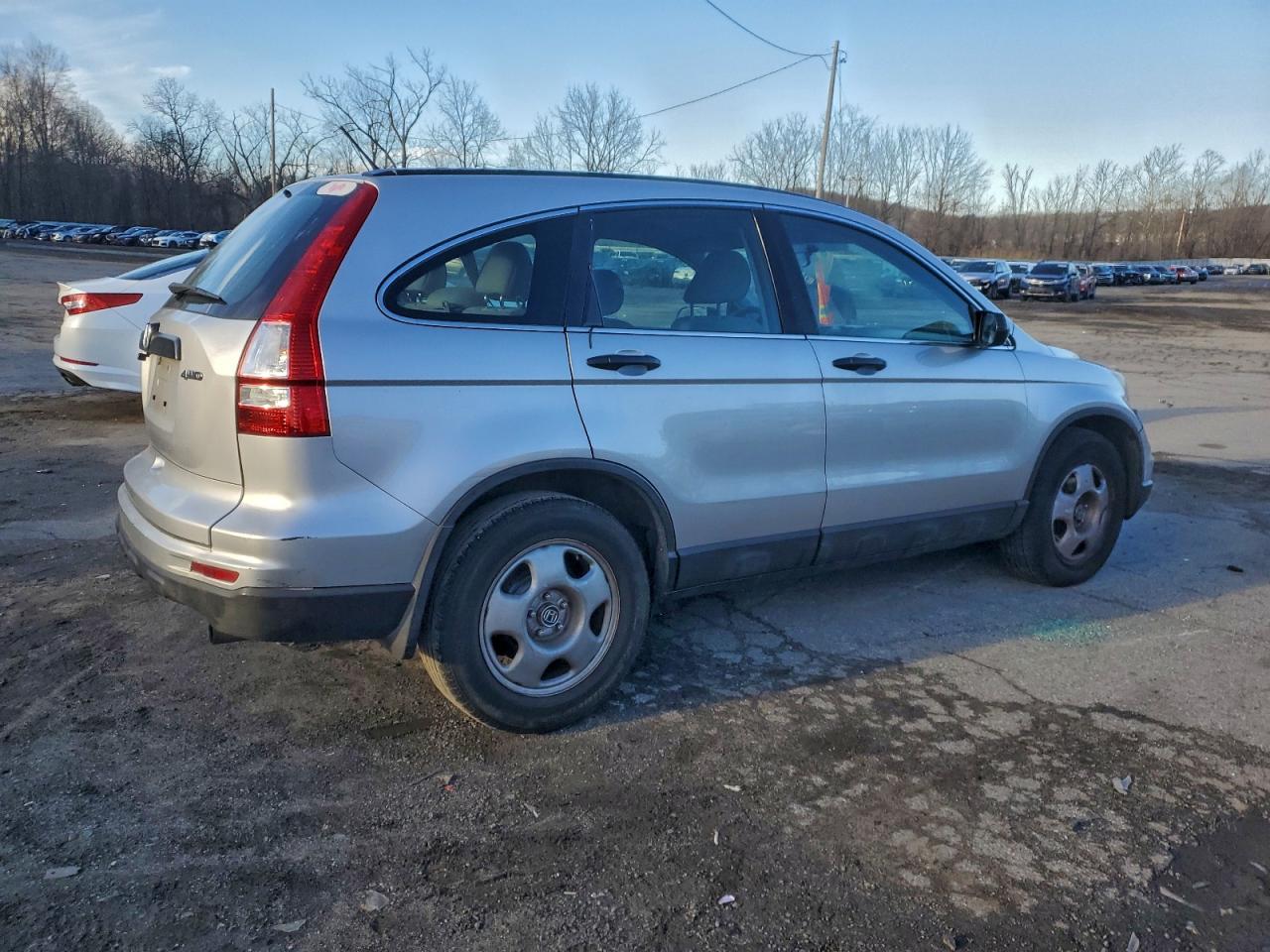 2011 HONDA CR-V LX photo 3