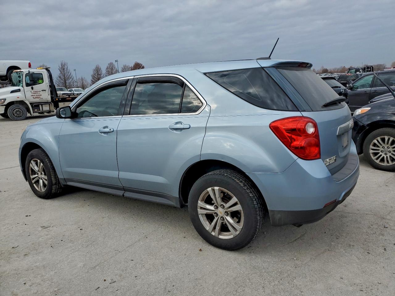 2015 CHEVROLET EQUINOX LS photo 2