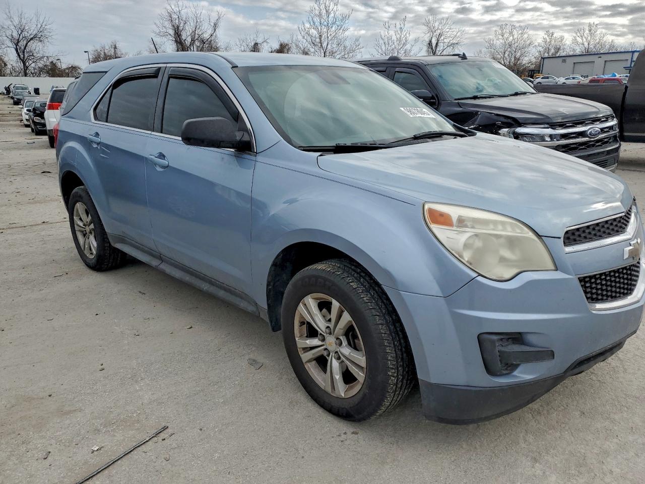 2015 CHEVROLET EQUINOX LS photo 4