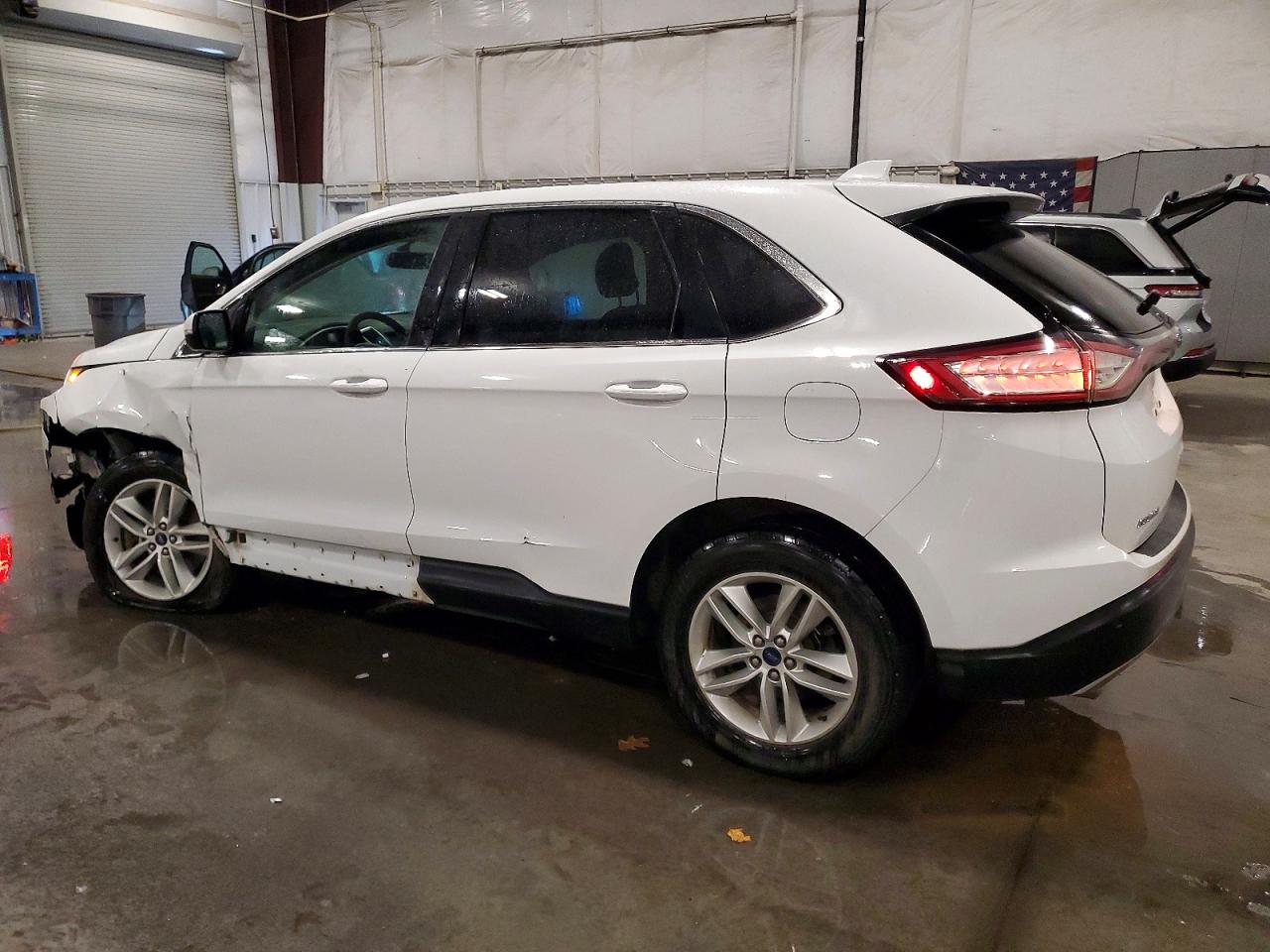 2017 FORD EDGE photo 3