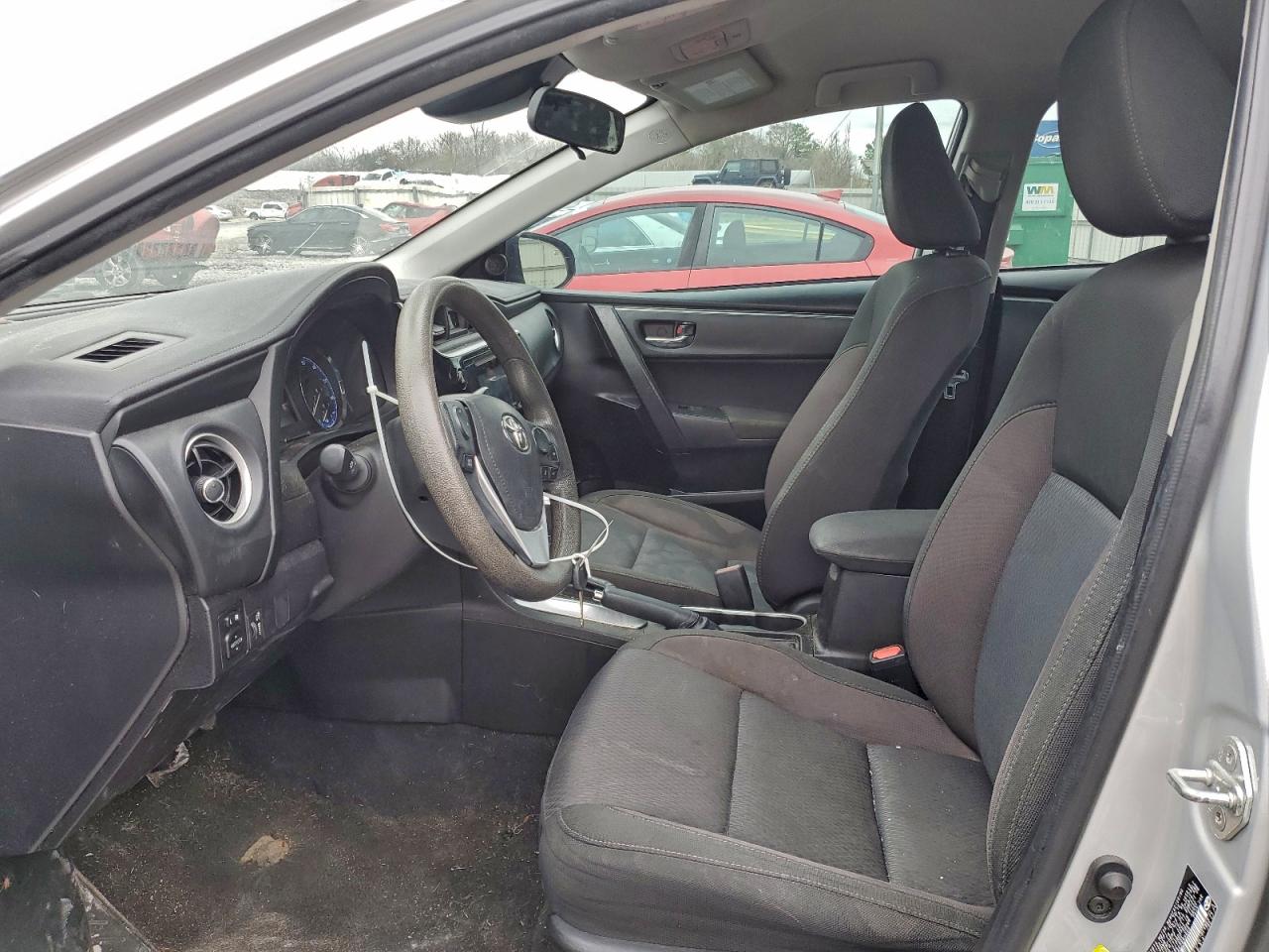2019 TOYOTA COROLLA L photo 7