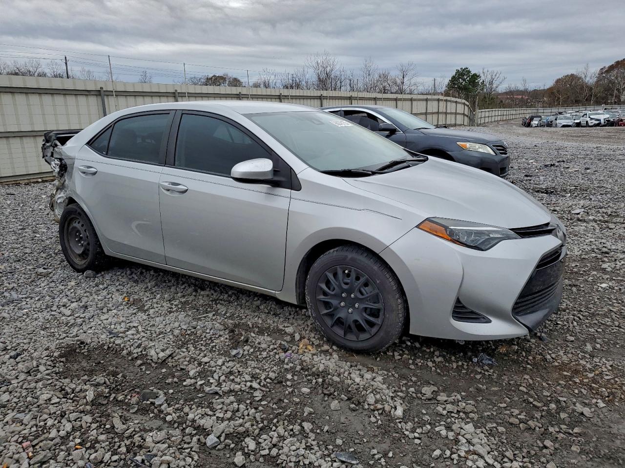 2019 TOYOTA COROLLA L photo 4