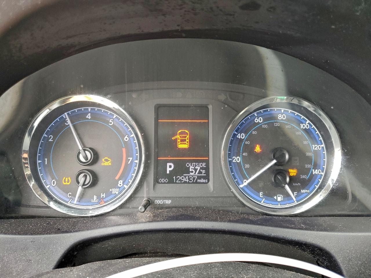 2019 TOYOTA COROLLA L photo 9
