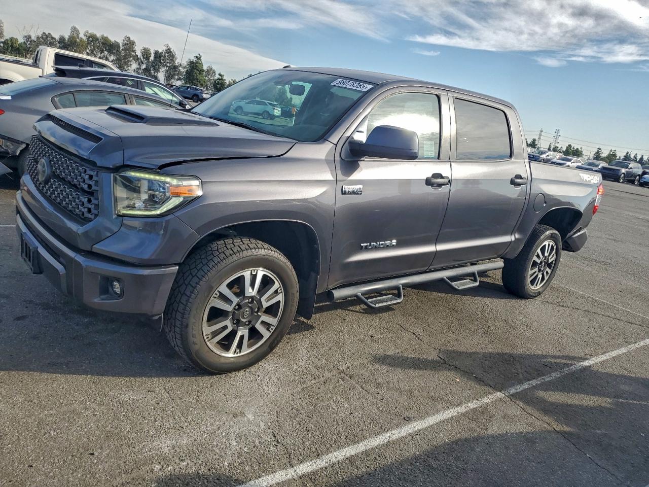 2018 TOYOTA TUNDRA