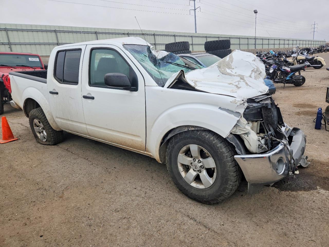 2010 NISSAN FRONTIER CREW CAB SE photo 4