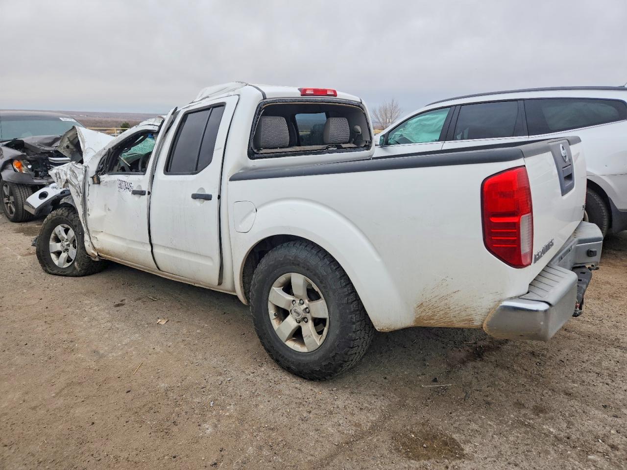 2010 NISSAN FRONTIER CREW CAB SE photo 2