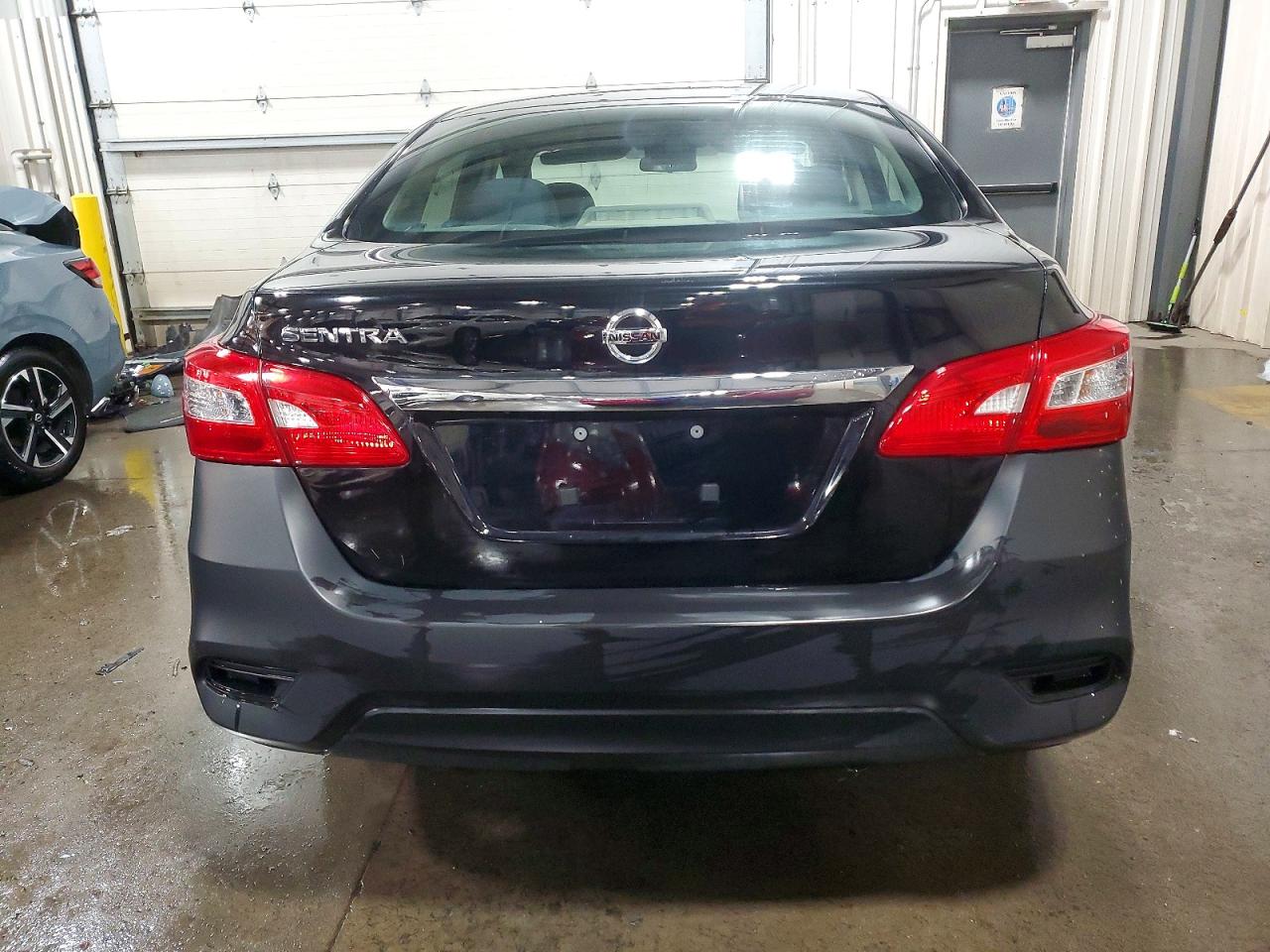 2019 NISSAN SENTRA S photo 6