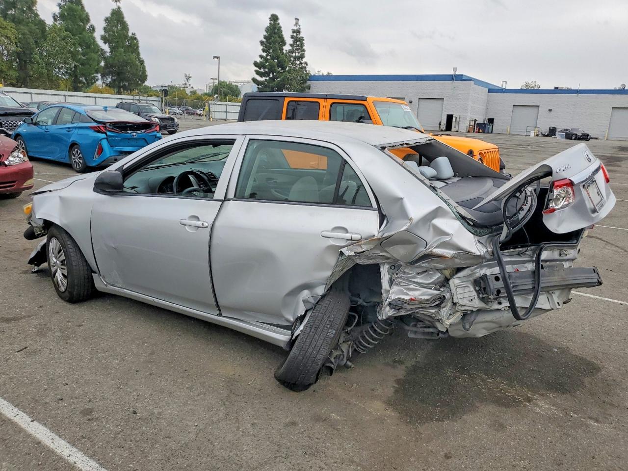 2011 TOYOTA COROLLA BASE photo 2