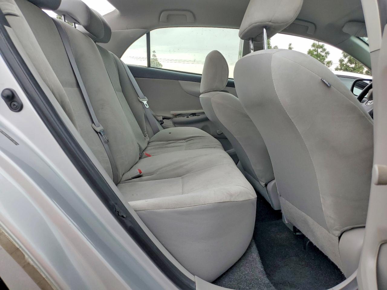 2011 TOYOTA COROLLA BASE photo 10