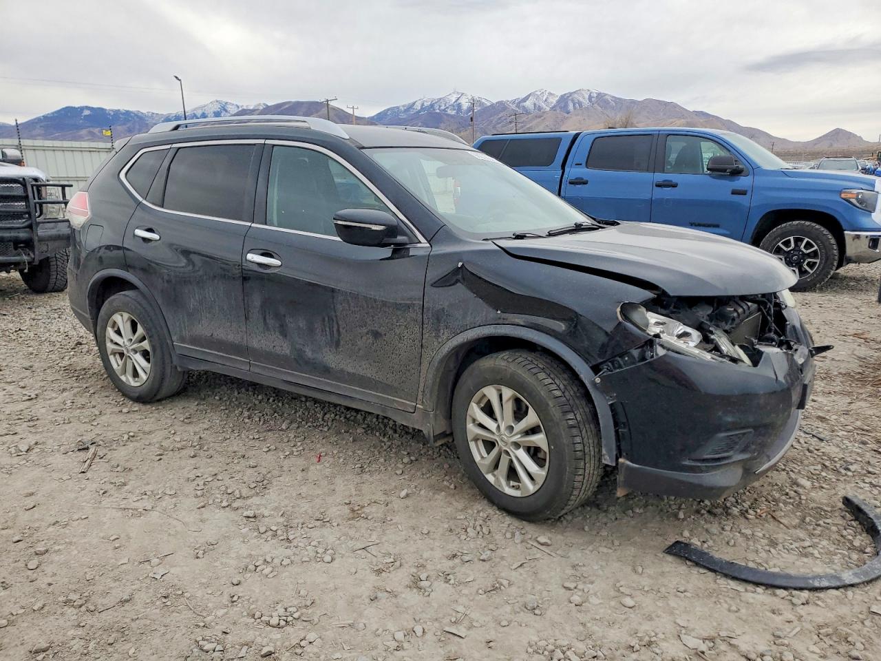 2014 NISSAN ROGUE S photo 4