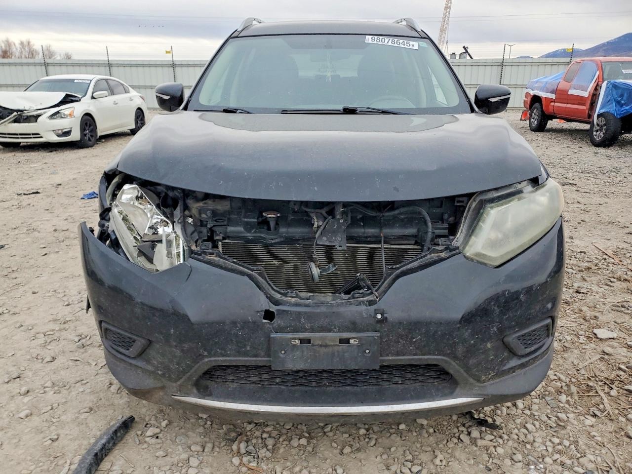2014 NISSAN ROGUE S photo 5
