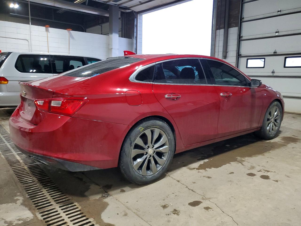 2016 CHEVROLET MALIBU PREMIER photo 3