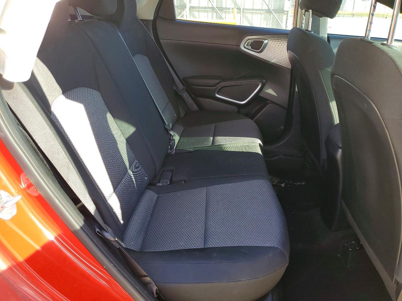 2022 KIA SOUL LX photo 10