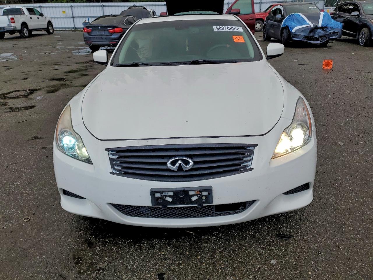 2010 INFINITI G37 BASE photo 5