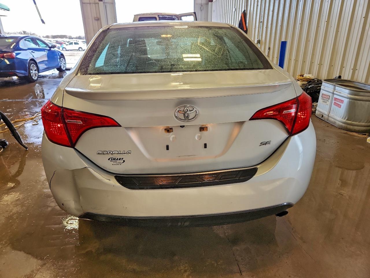 2017 TOYOTA COROLLA L photo 6