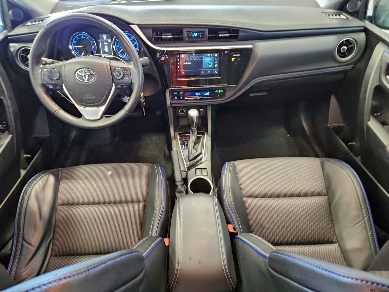 2017 TOYOTA COROLLA L photo 8