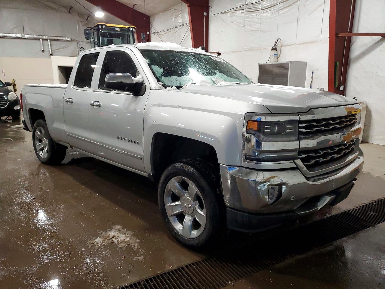 2018 CHEVROLET SILVERADO K1500 LTZ photo 4
