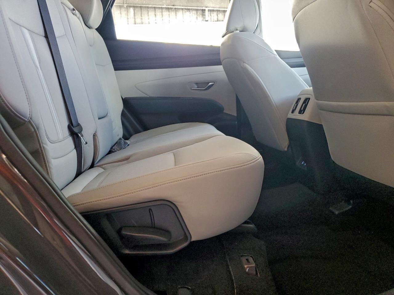 2025 HYUNDAI TUCSON SEL photo 10