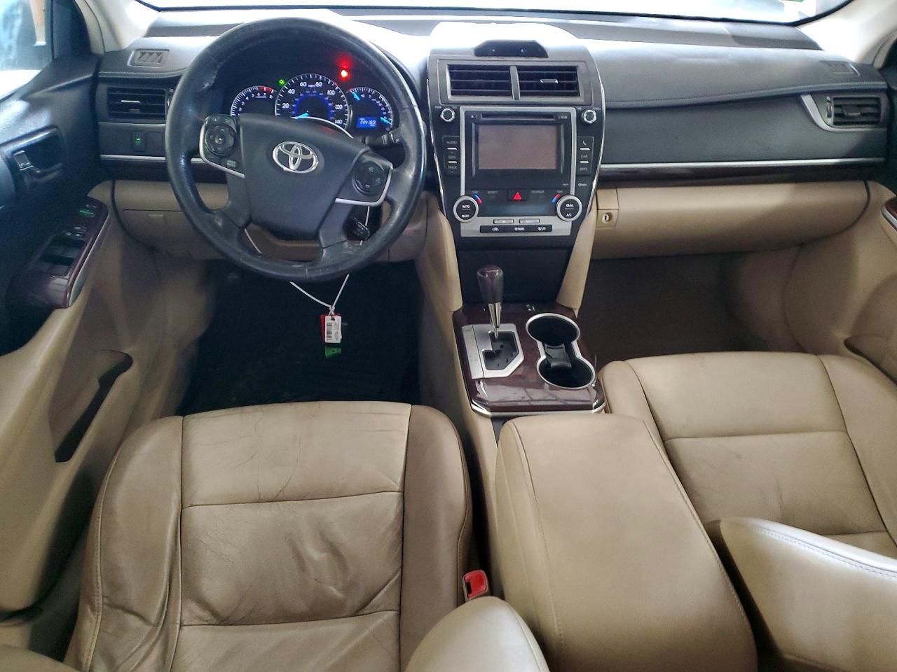 2013 TOYOTA CAMRY L photo 8