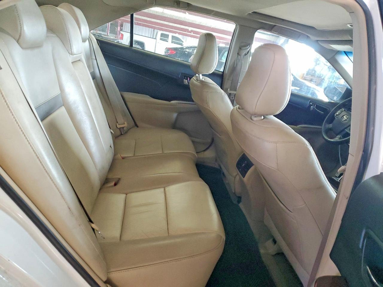 2013 TOYOTA CAMRY L photo 10