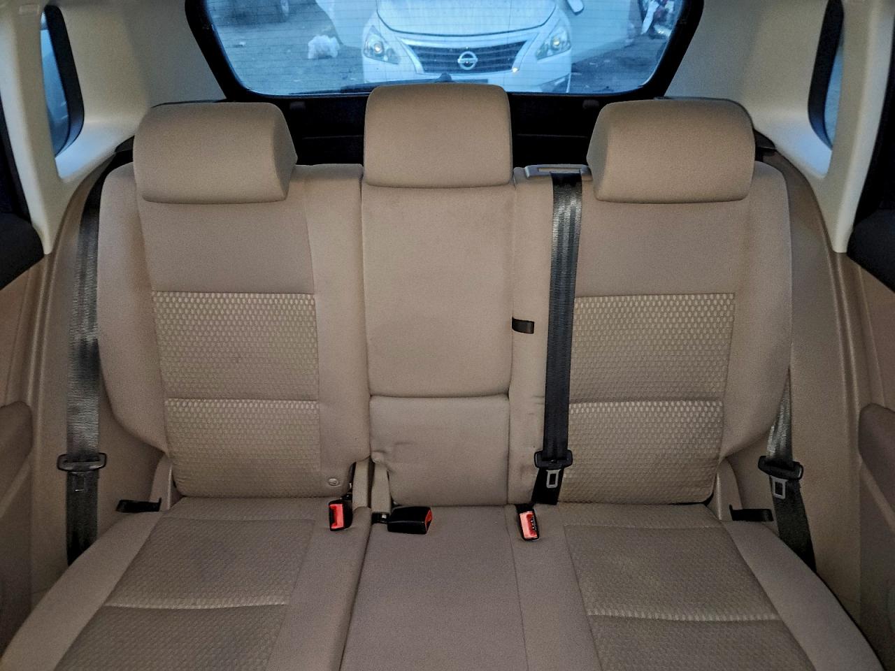 2011 VOLKSWAGEN TIGUAN S photo 10