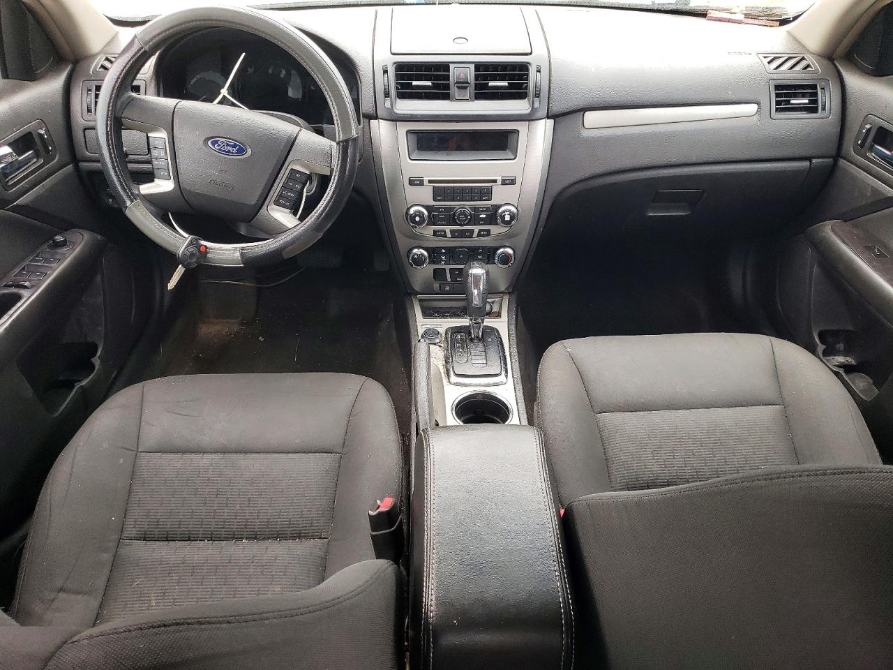 2011 FORD FUSION SE photo 8