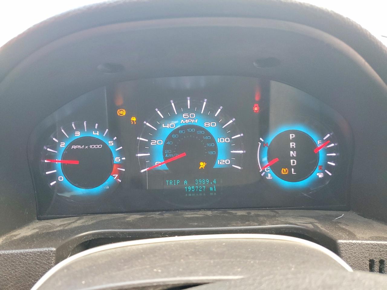 2011 FORD FUSION SE photo 9