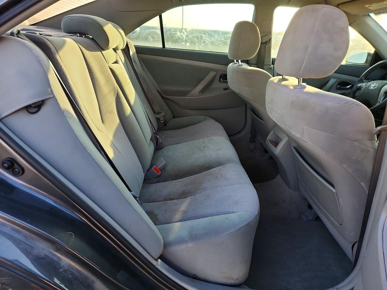 2010 TOYOTA CAMRY BASE photo 10