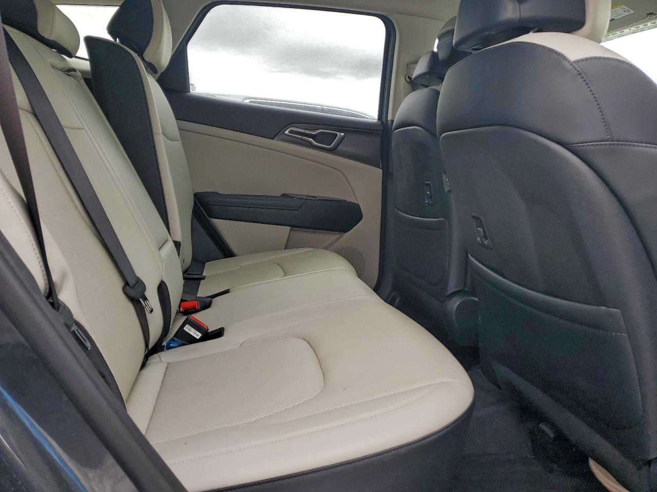 2023 KIA SPORTAGE EX photo 11