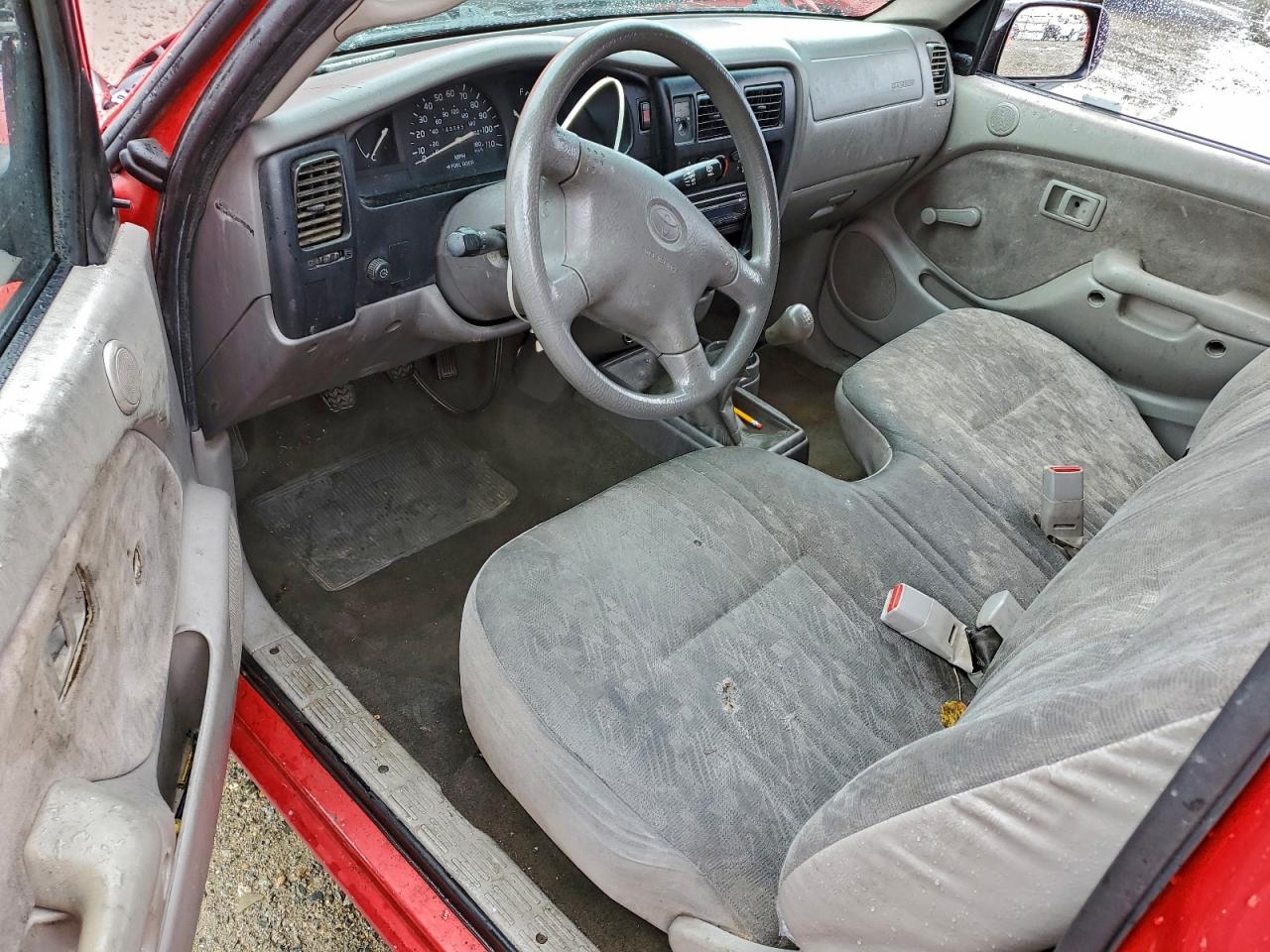 2004 TOYOTA TACOMA photo 8