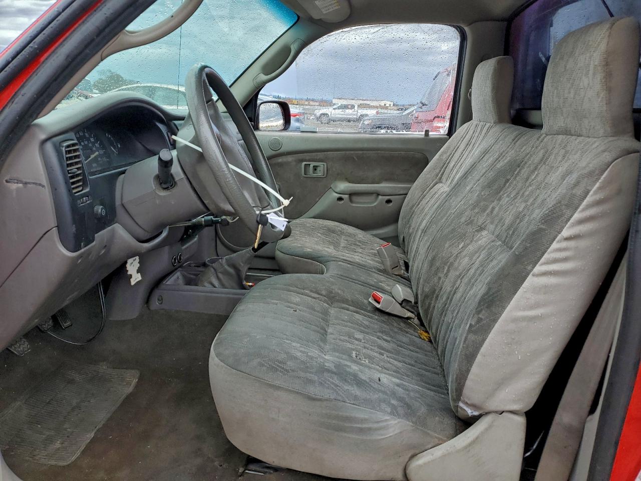 2004 TOYOTA TACOMA photo 7