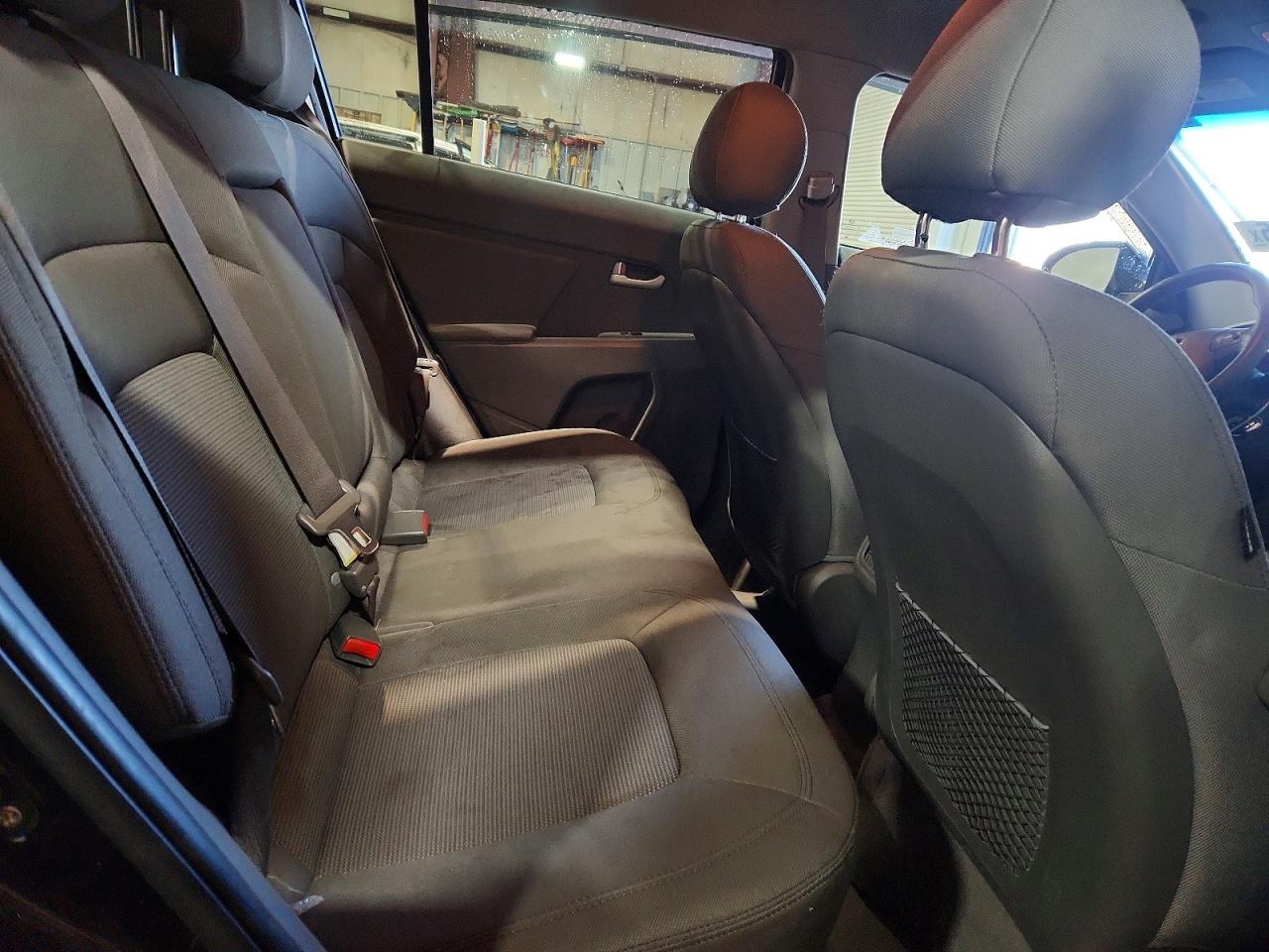 2016 KIA SPORTAGE LX photo 11
