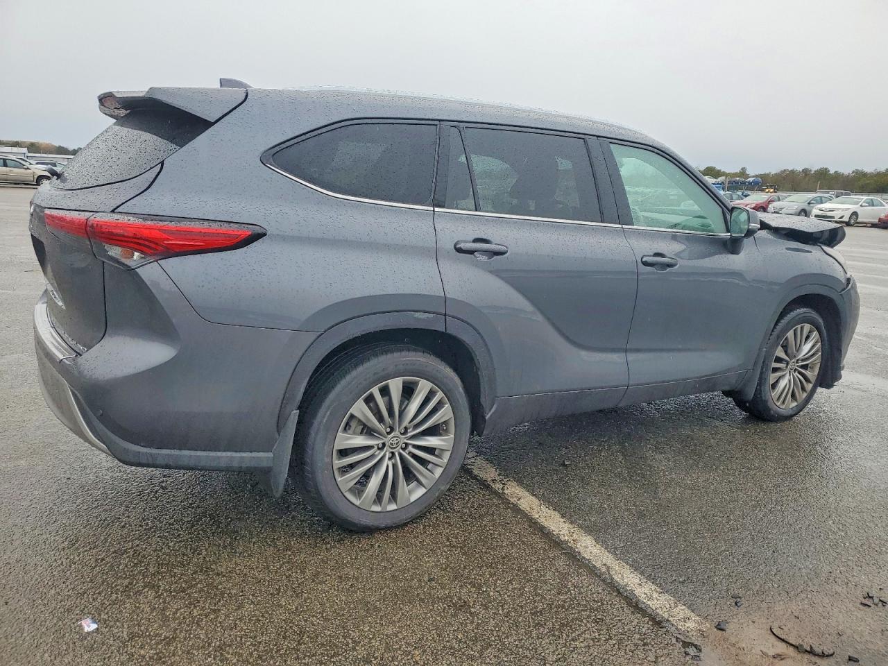 2020 TOYOTA HIGHLANDER PLATINUM photo 3
