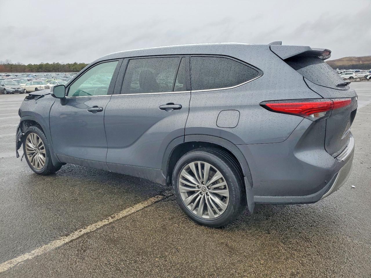 2020 TOYOTA HIGHLANDER PLATINUM photo 2