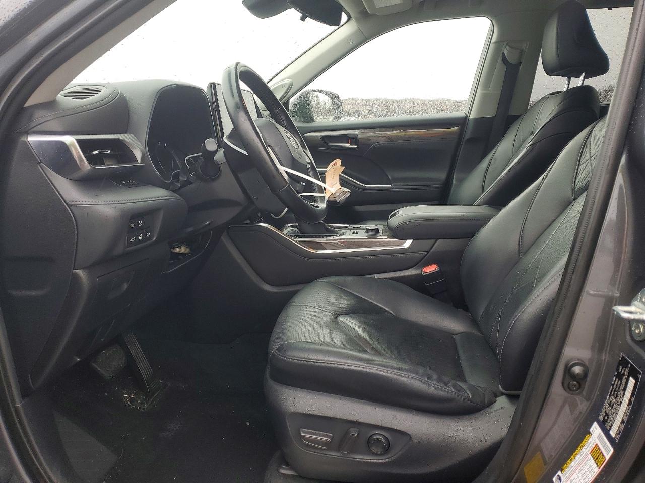 2020 TOYOTA HIGHLANDER PLATINUM photo 7