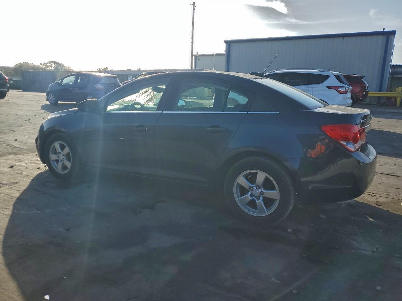 2015 CHEVROLET CRUZE LT photo 3