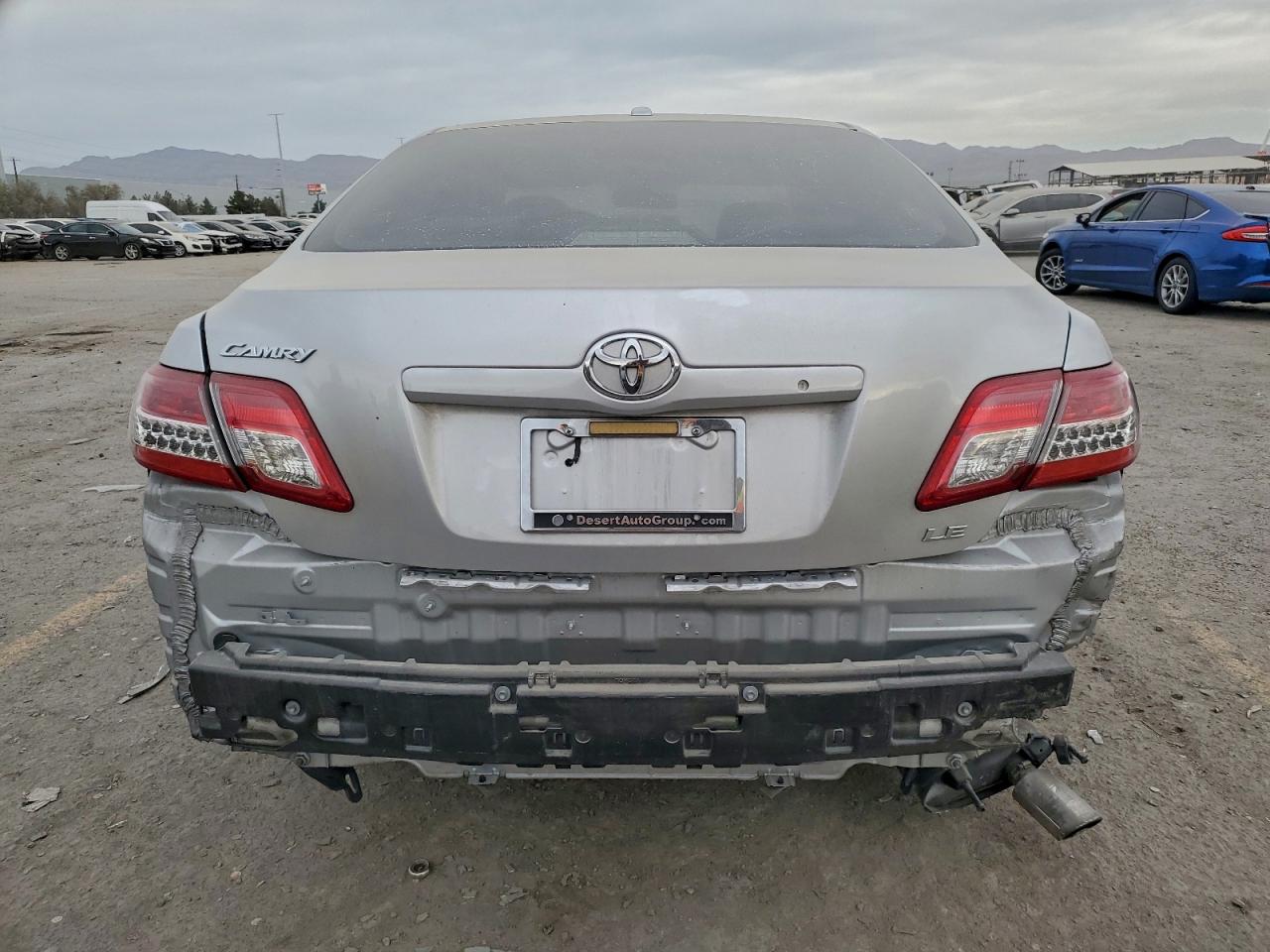 2010 TOYOTA CAMRY BASE photo 6