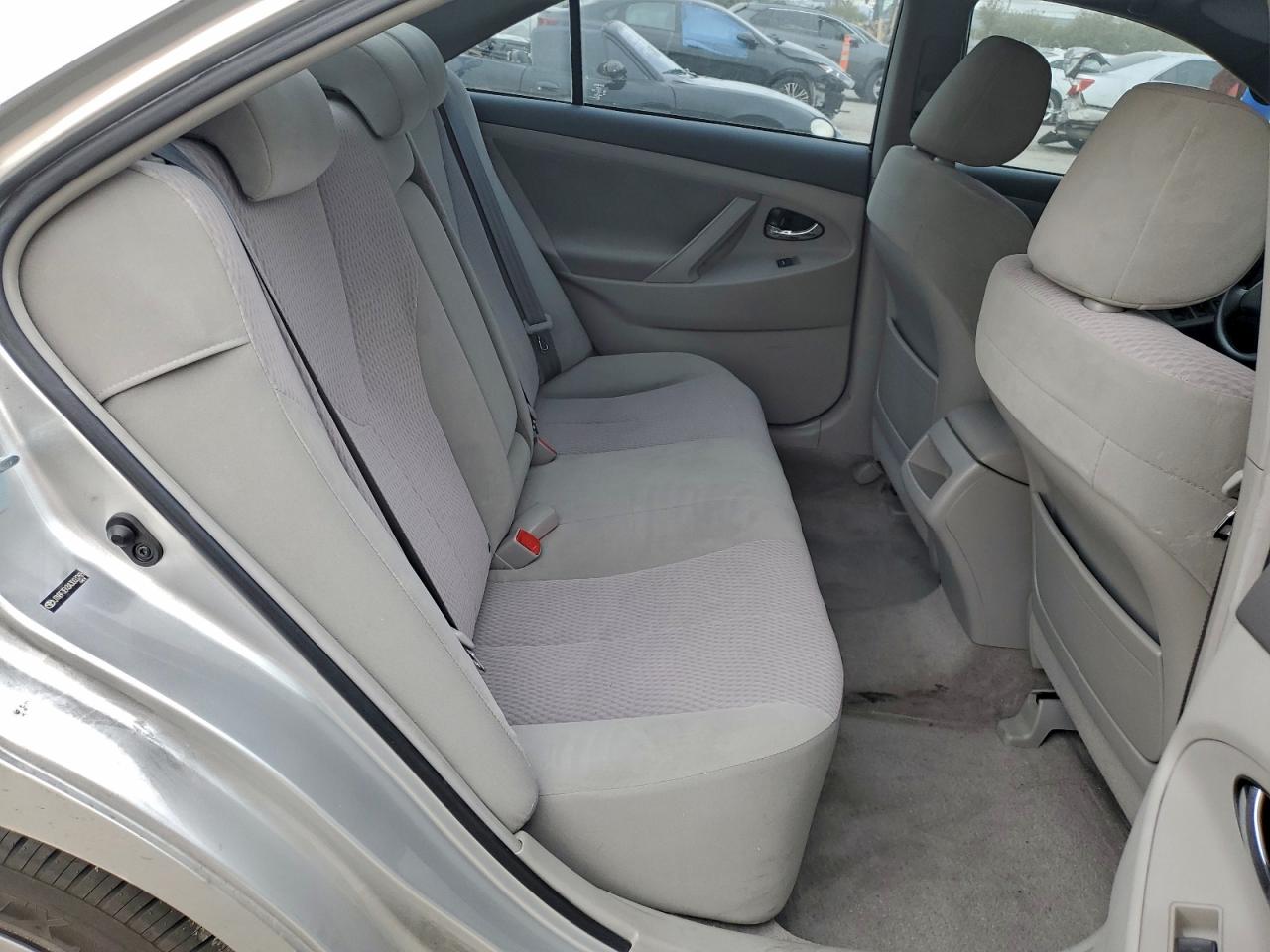 2010 TOYOTA CAMRY BASE photo 10