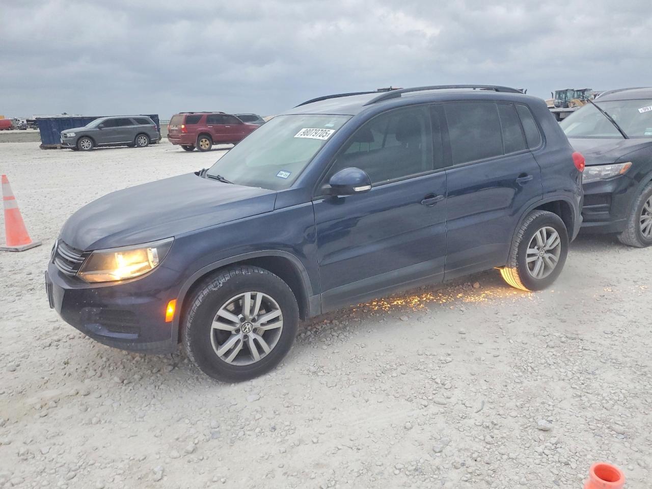 2016 VOLKSWAGEN TIGUAN