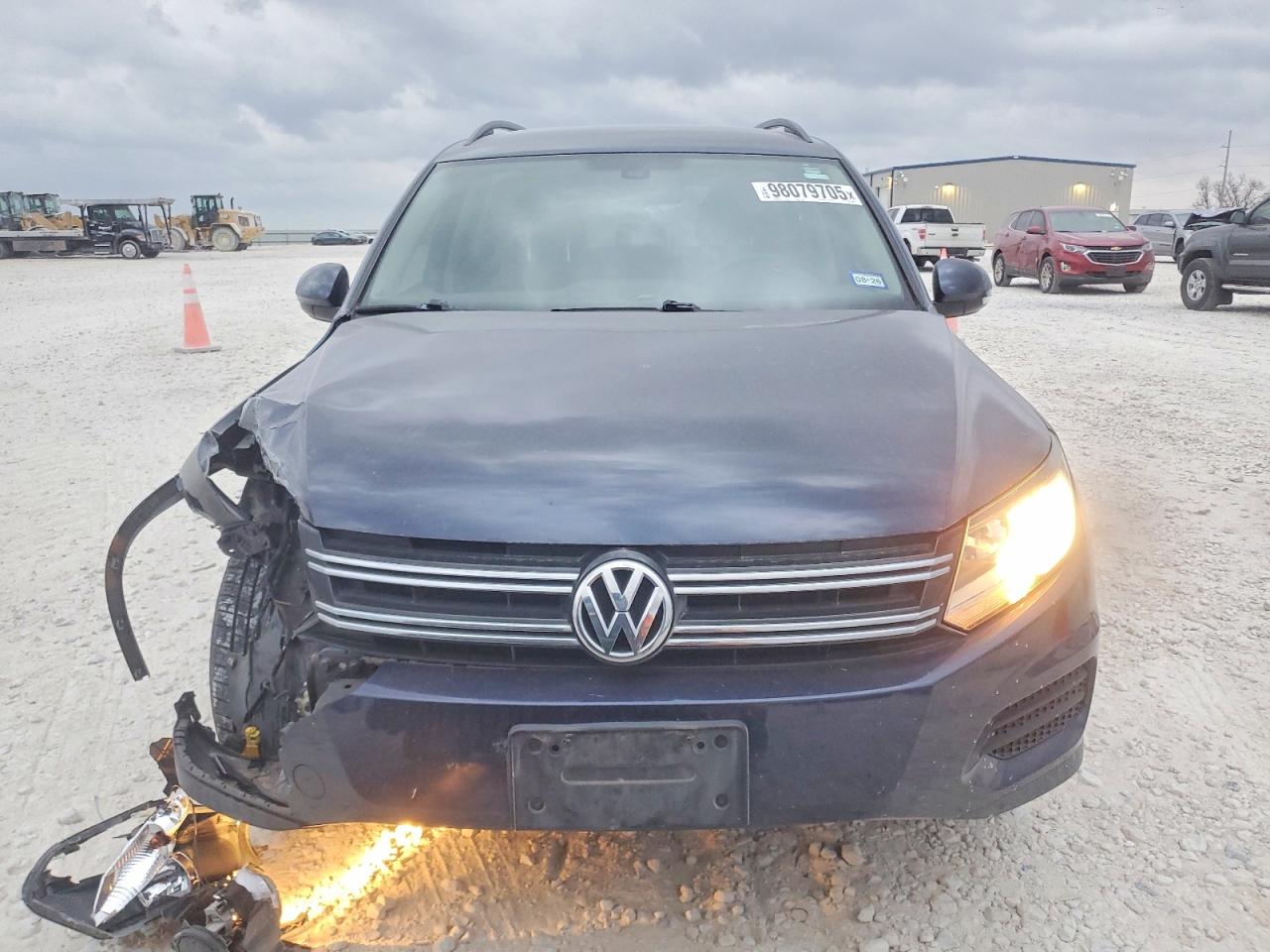 2016 VOLKSWAGEN TIGUAN S photo 9