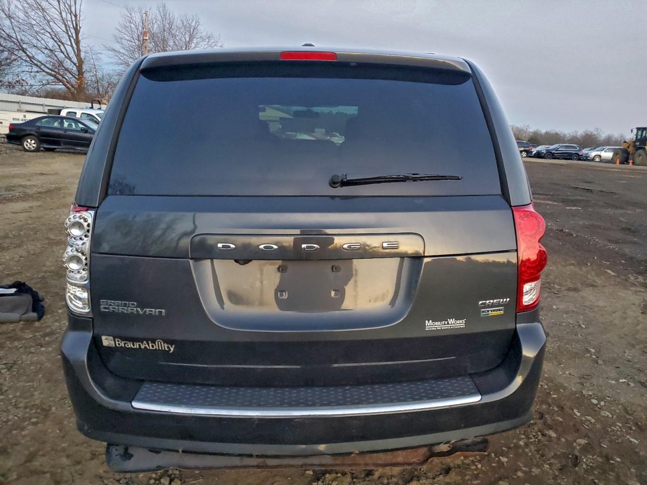 2012 DODGE GRAND CARAVAN CREW photo 6