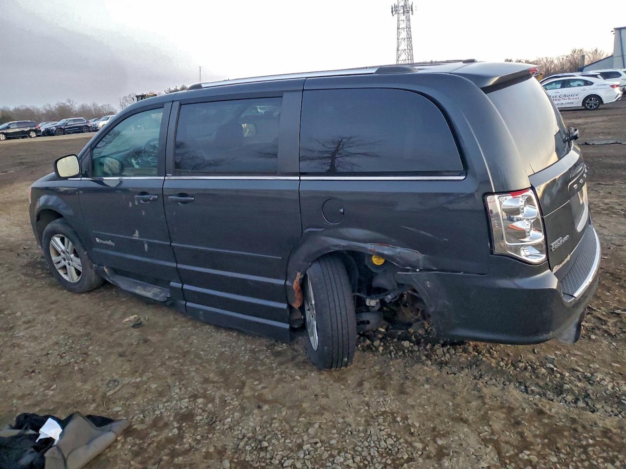 2012 DODGE GRAND CARAVAN CREW photo 2