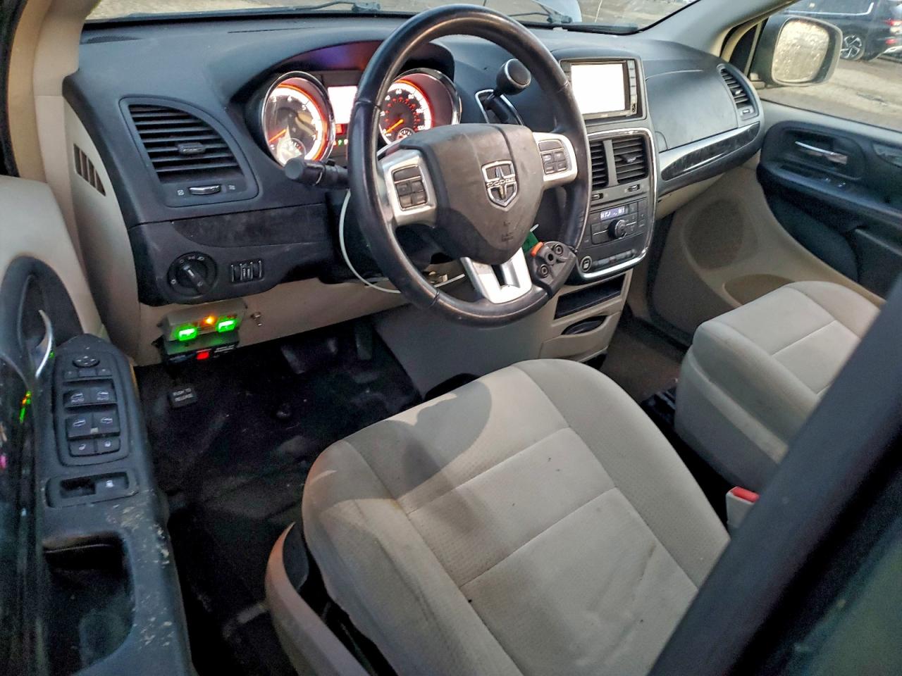 2012 DODGE GRAND CARAVAN CREW photo 8