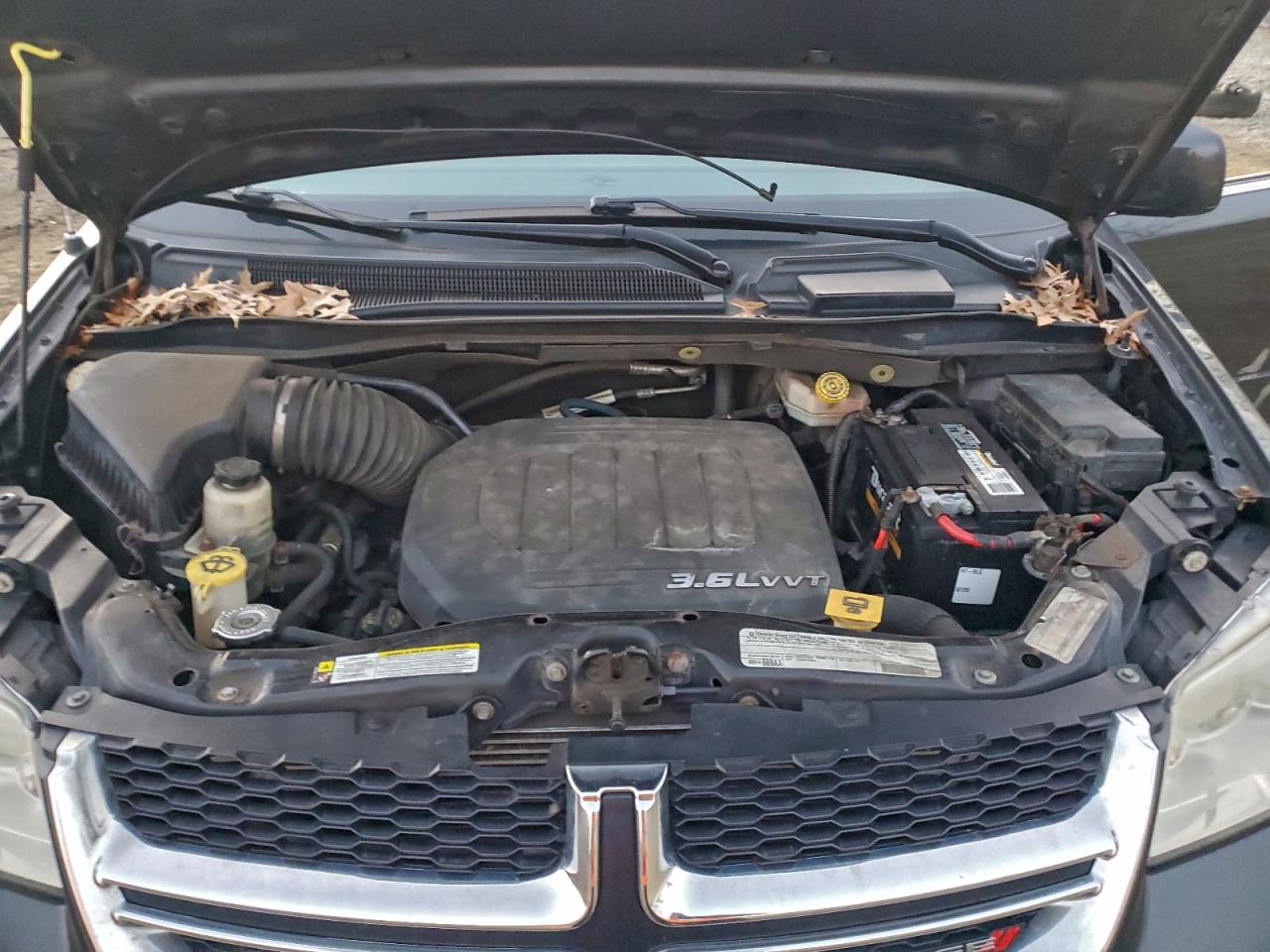 2012 DODGE GRAND CARAVAN CREW photo 12