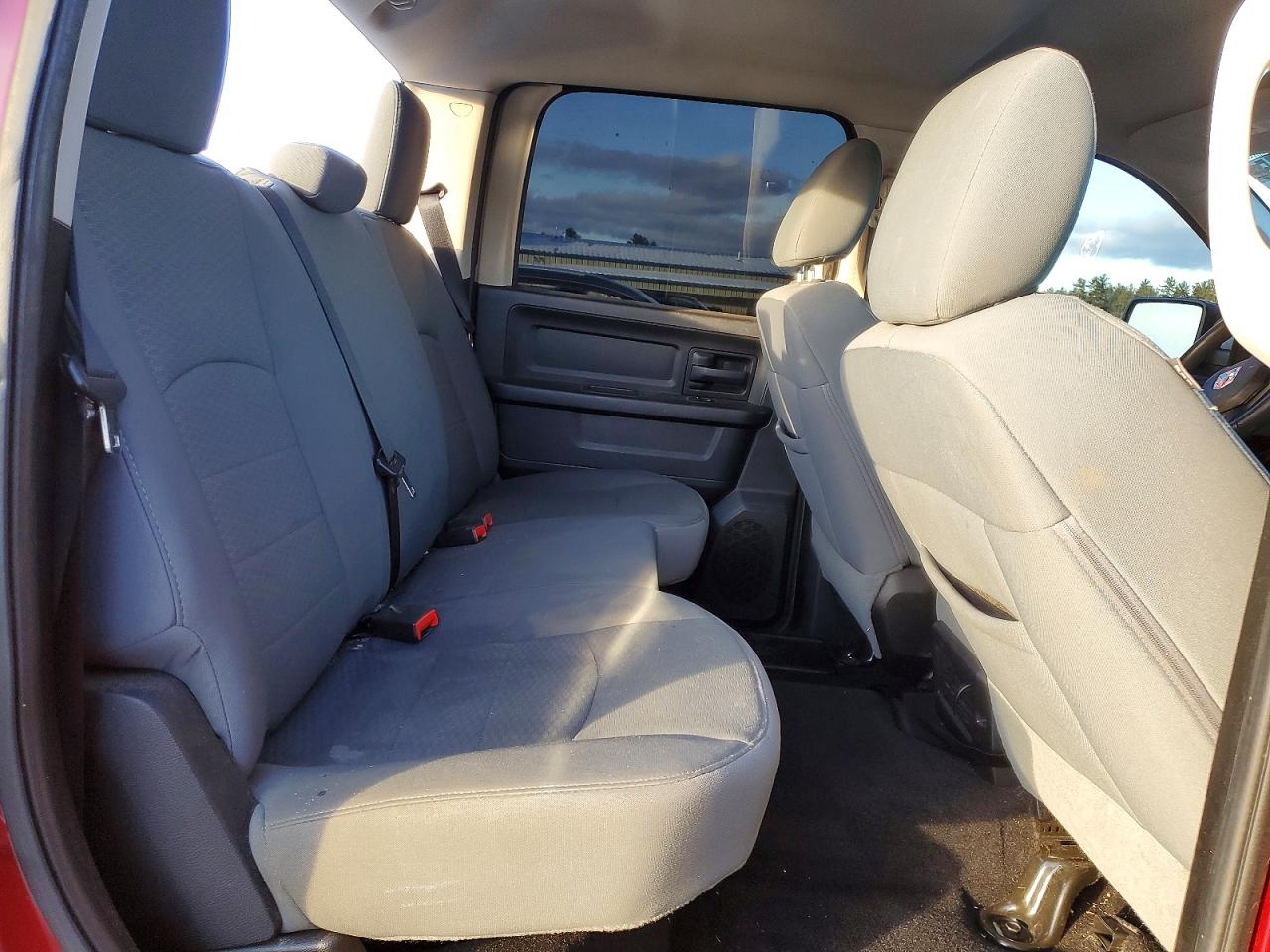 2013 RAM 1500 ST photo 10